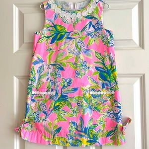 Girls Lilly Pulitzer shift dress.
